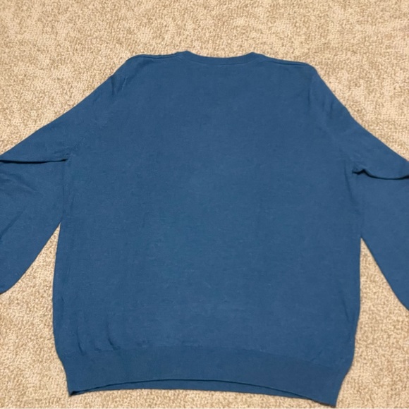 L.L. Bean crew neck sweater - Picture 3 of 3